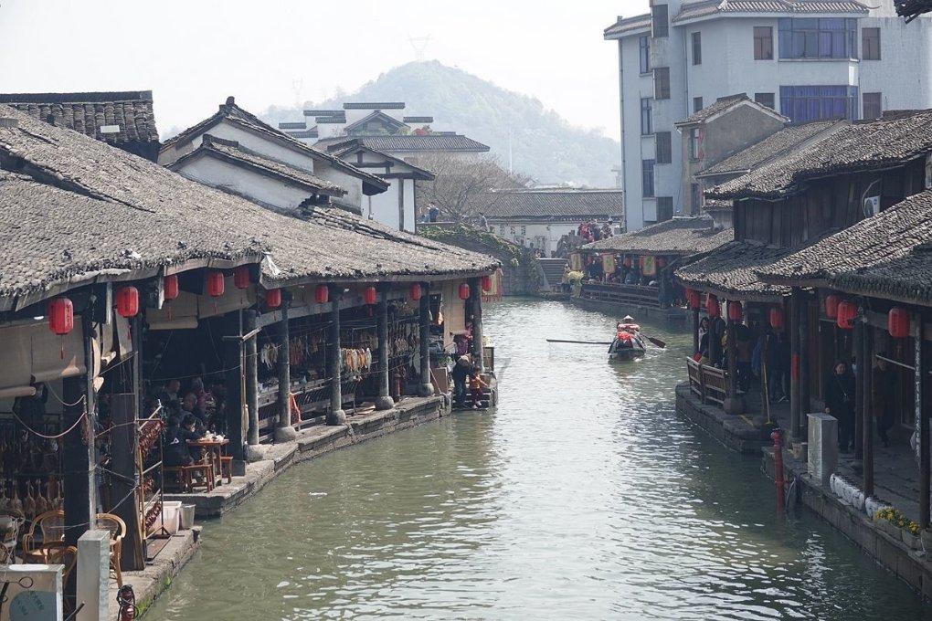 老师针对孩子可以适当送礼吗？游戏画面